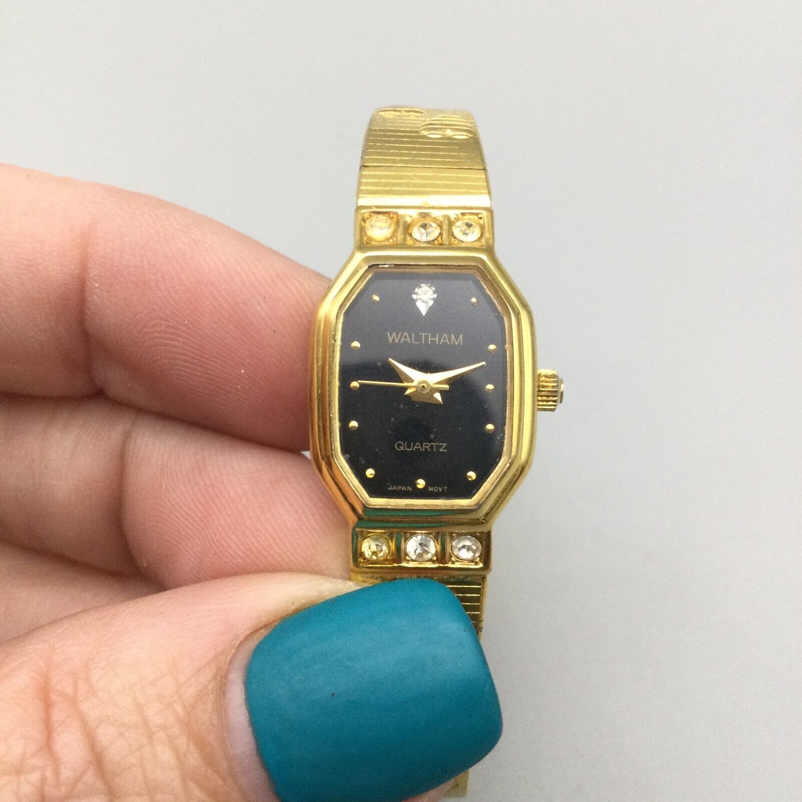Vintage Waltham Watch Women Gold Tone Black Dial Heart Band 