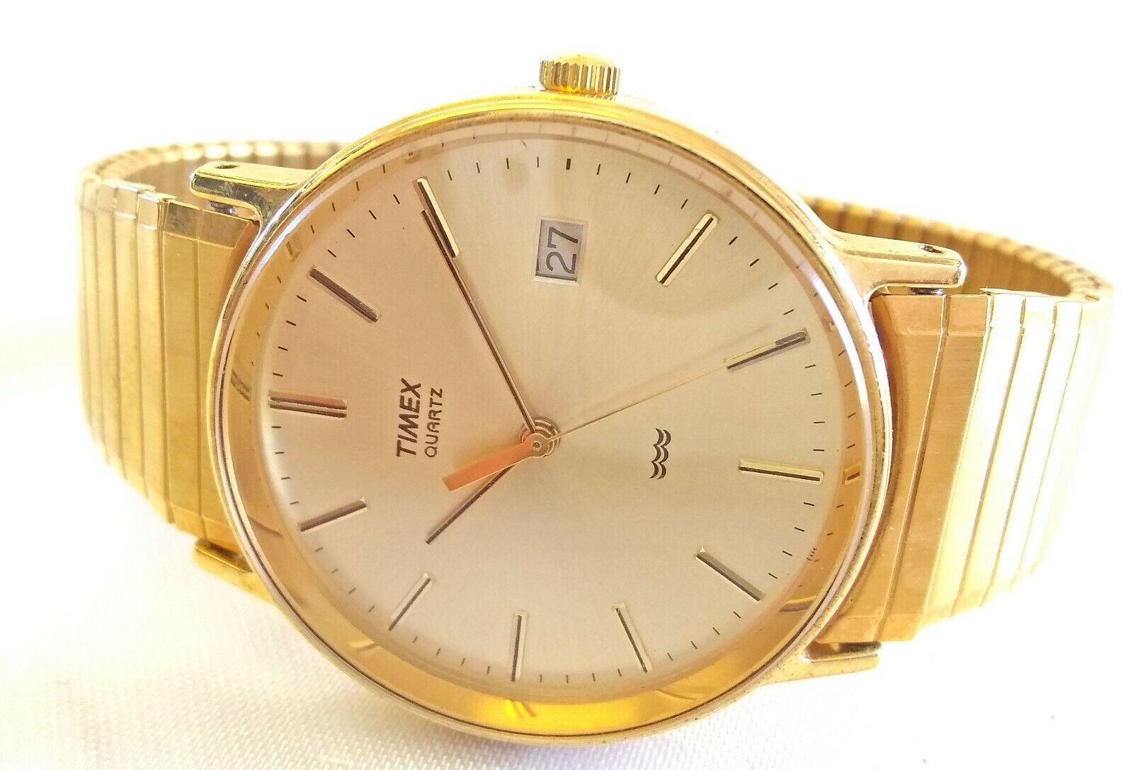 timex quartz watch gold
