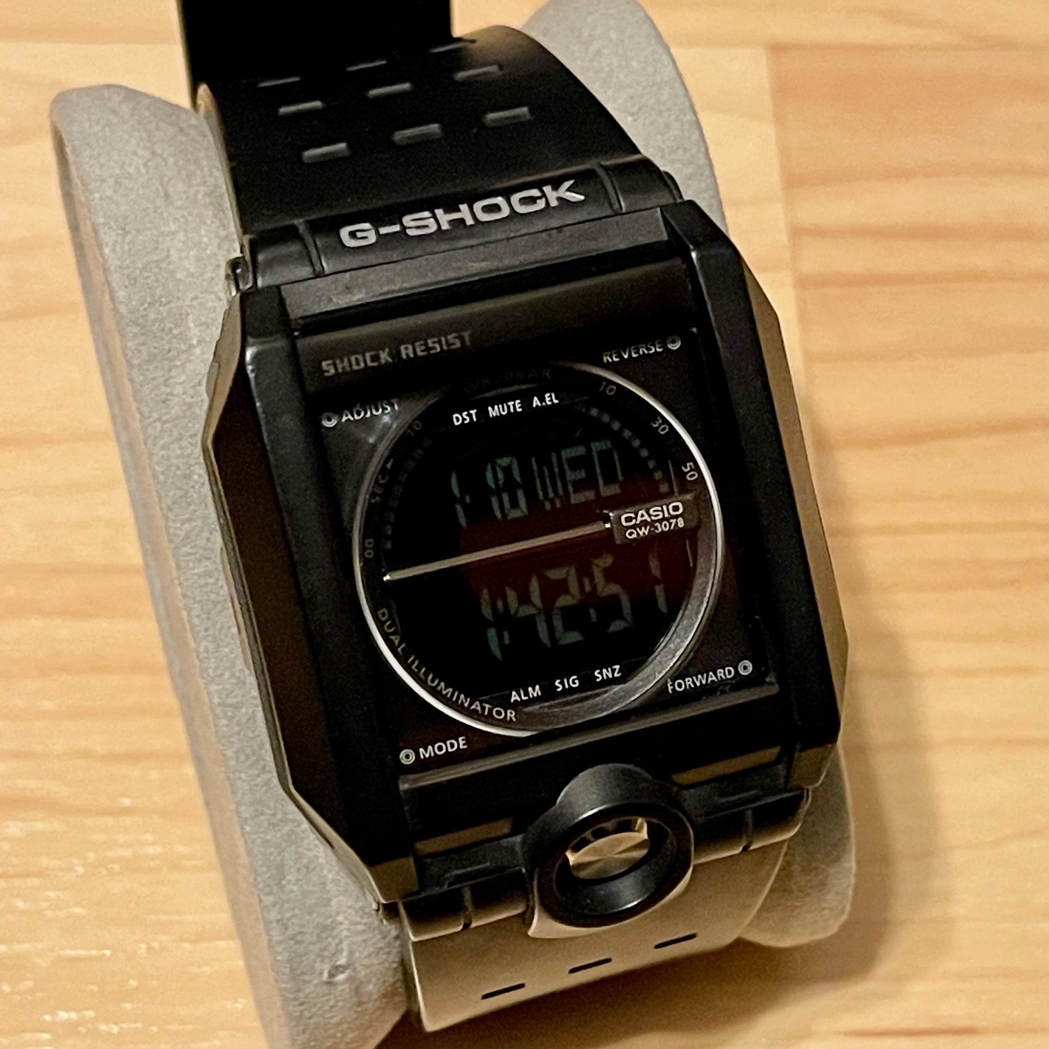 WTS] Casio G-Shock G-8100-1 Vintage Dual Illuminator Black 