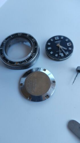 SEIKO 6105 8110 for parts dial crown bezel movement 6105B