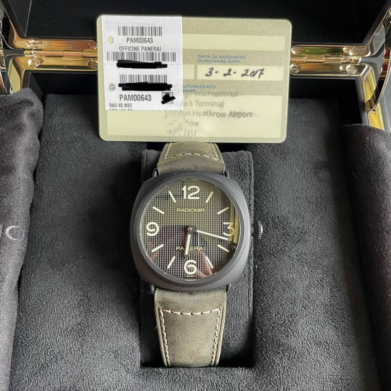 Panerai heathrow outlet airport