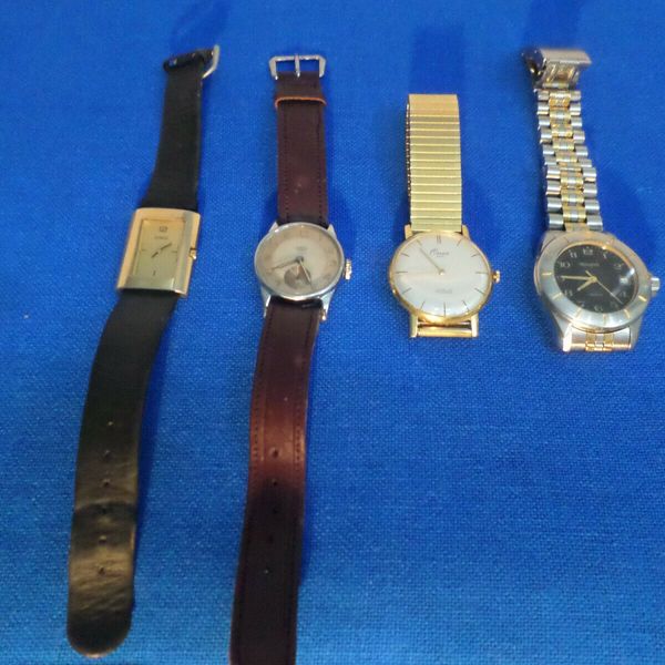 Uhren Konvolut Armbanduhren Herren Damen Onix Bulova Christ Anker Watchcharts