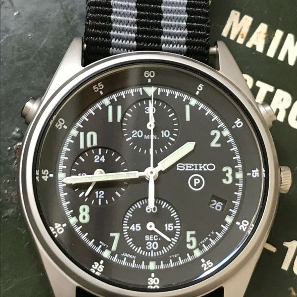 Near mint - Seiko 7T27-7A20 Gen 2 RAF/RN issued aircrew chronograph ...