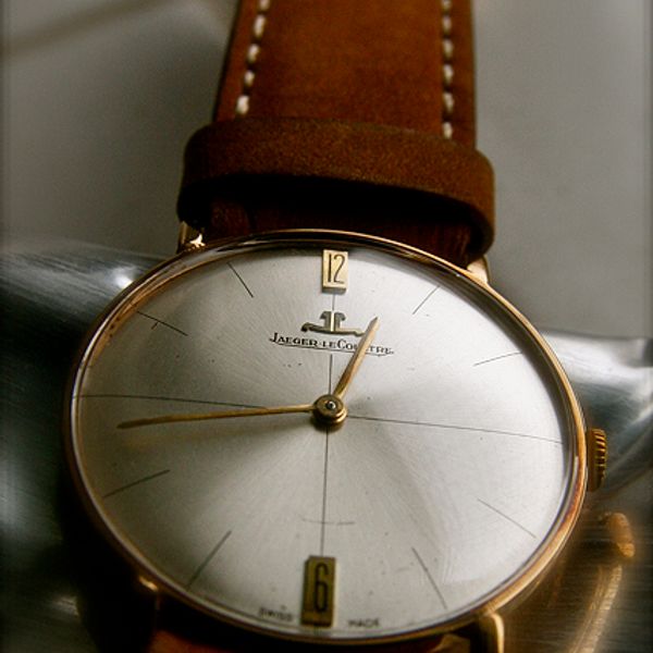 FOR SALE Jaeger LeCoultre Men's 18K Solid Gold Bauhaus Dress Watch