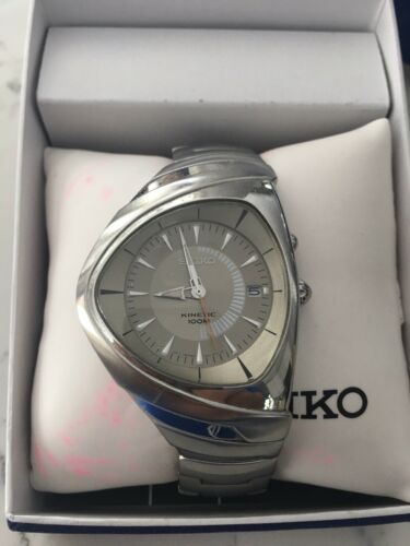 Seiko SKA373 Streamline Ventura Style Triangle 5M62 0BM0 Rare Men s Watch WatchCharts Marketplace