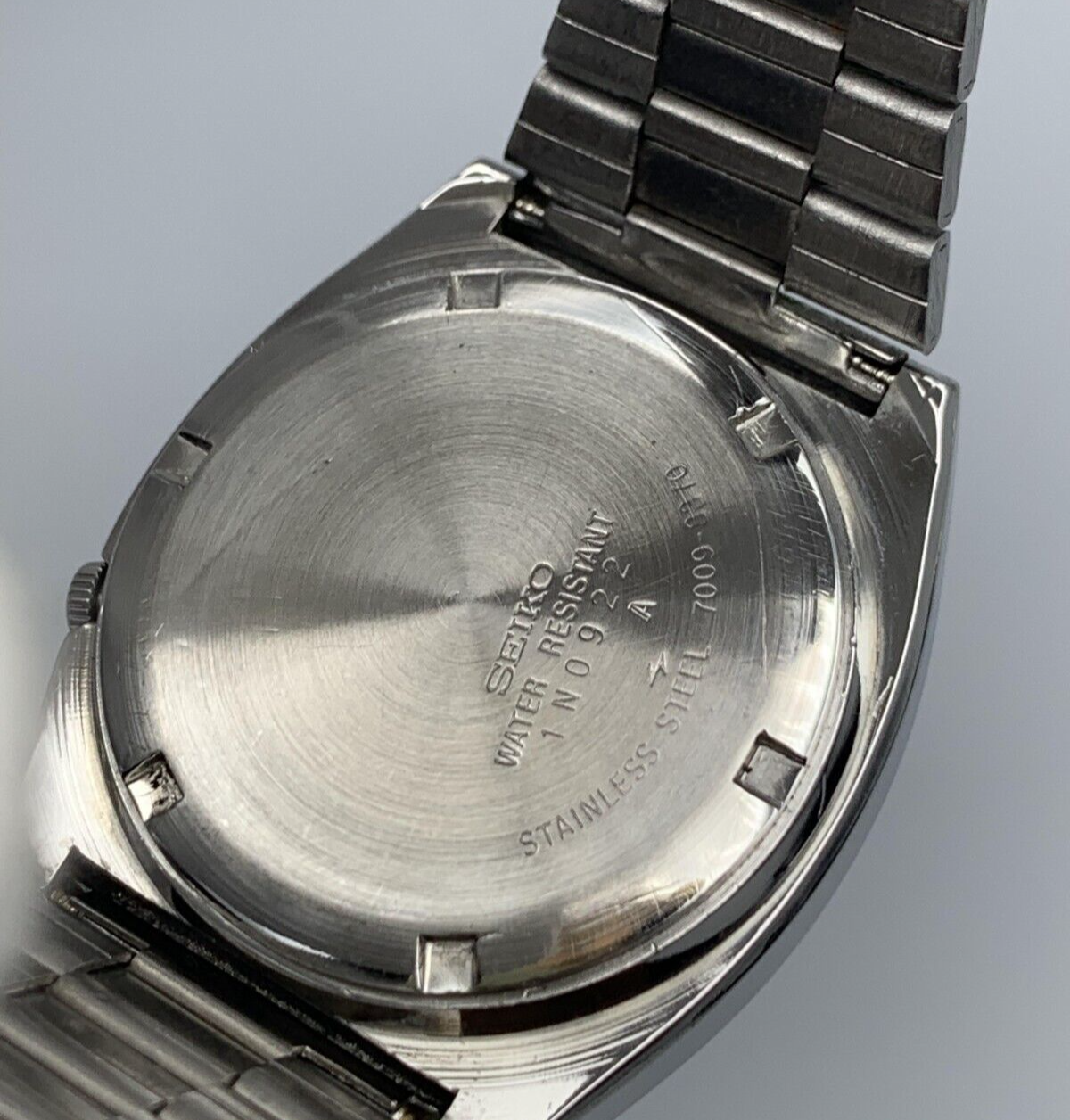 Seiko on sale 7009 8370