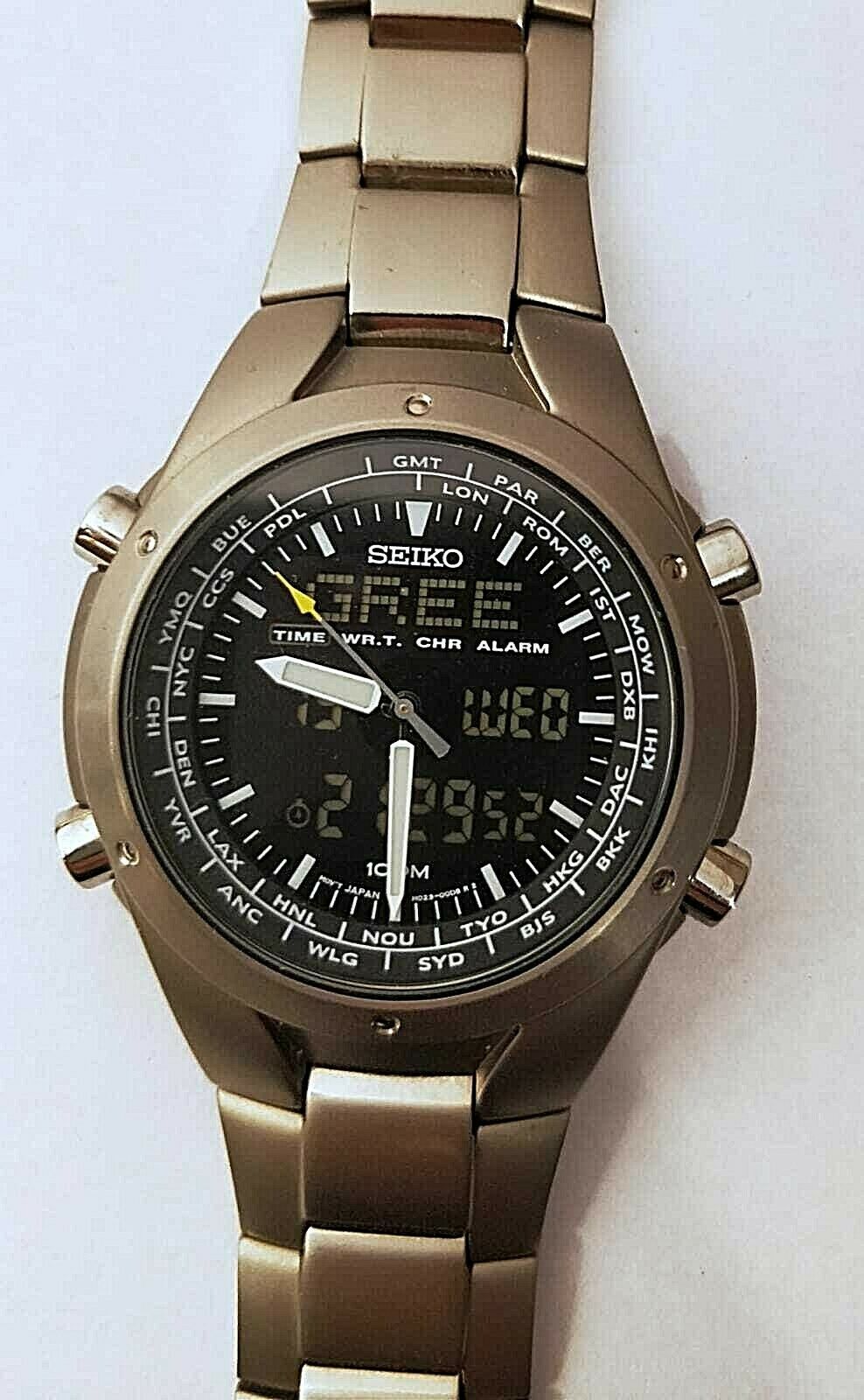 SEIKO H023-00D0 Analog & Digital TITANIUM Chrono Alarm World Time