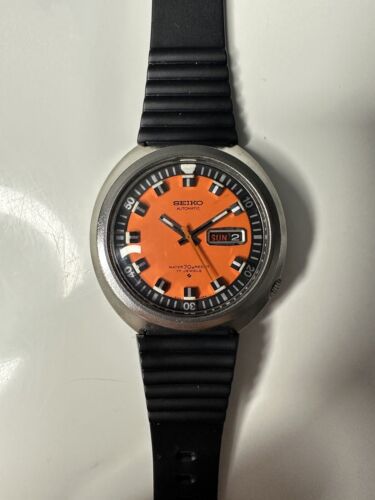 Vintage SEIKO UFO SAUCER DIVER Auto Orange Dial 17J Day Date 6106