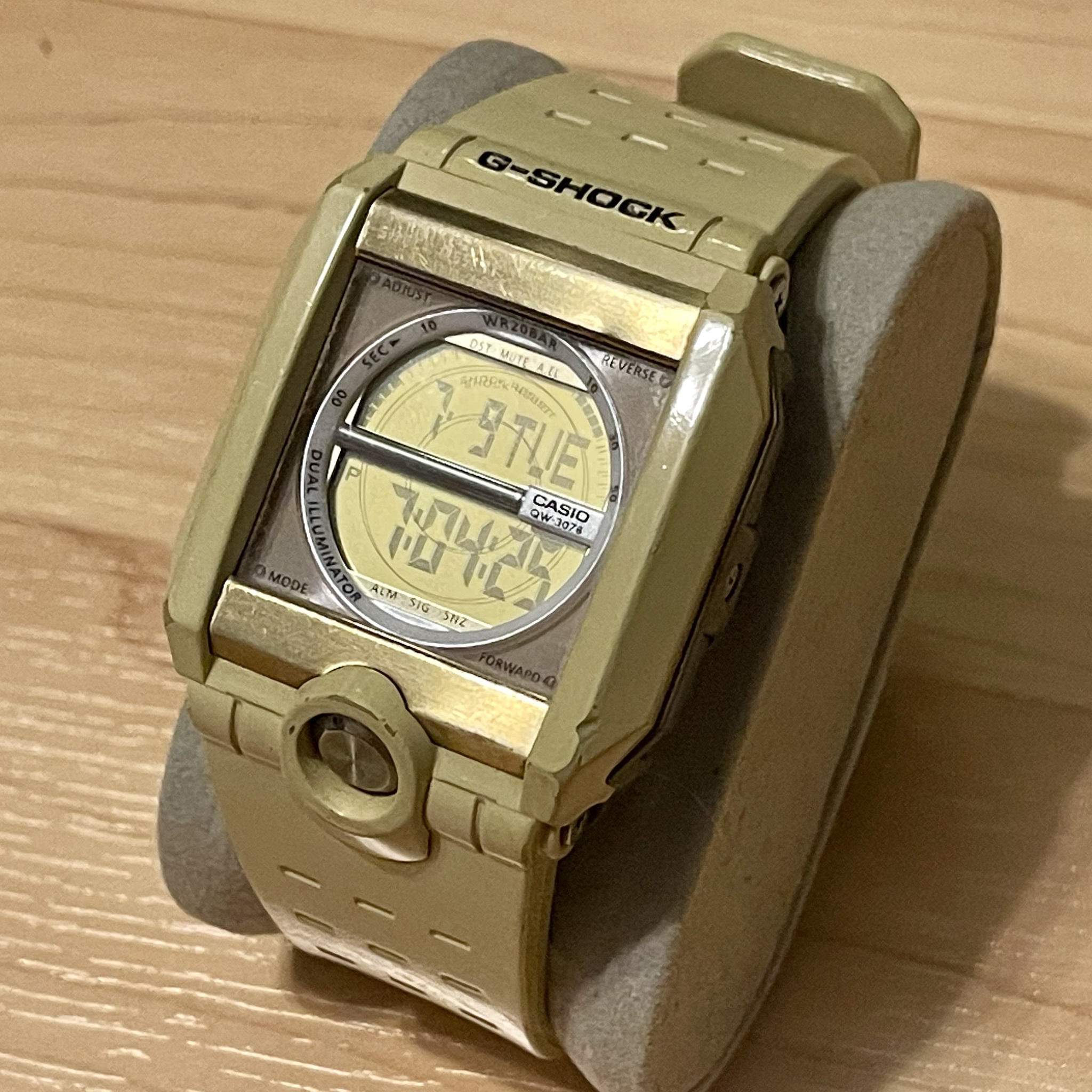 WTS] Casio G-Shock G-8100B-9 Beige Vintage Dual Illuminator Retro Men's  Digital Watch 8100 | WatchCharts Marketplace