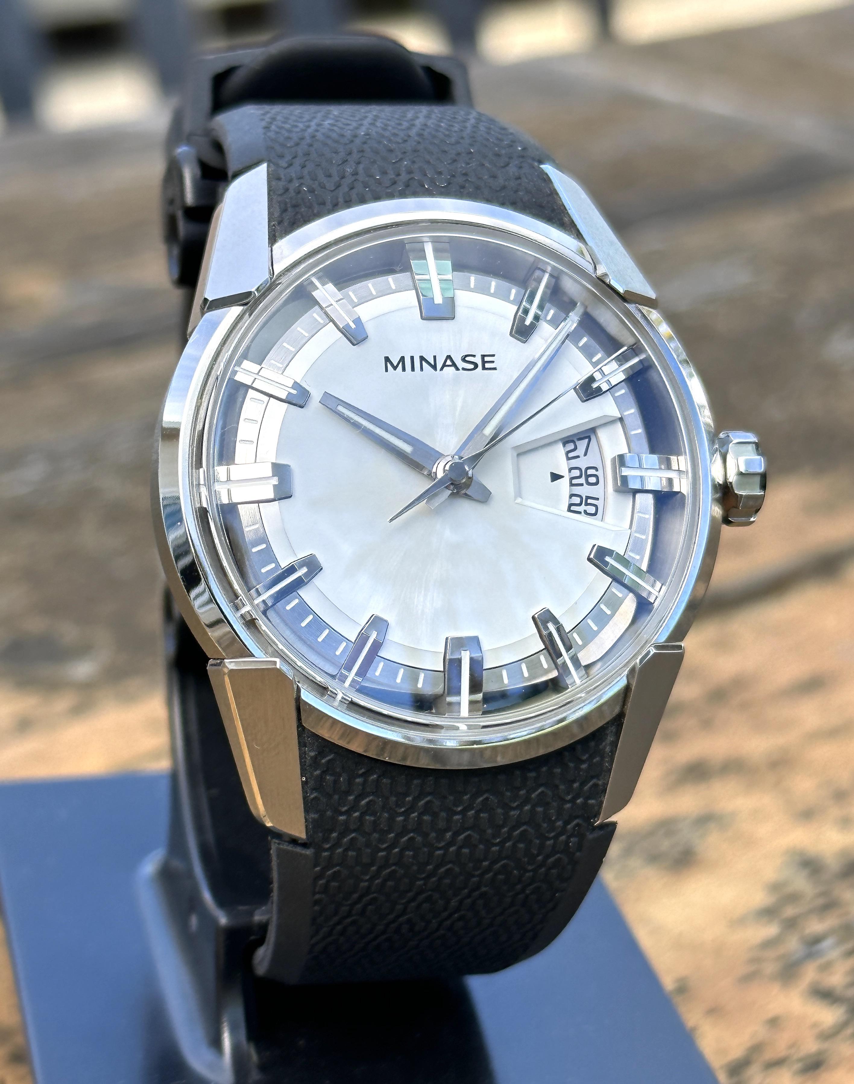 Discover Divido Steel | Minase Watches | Made in Japan