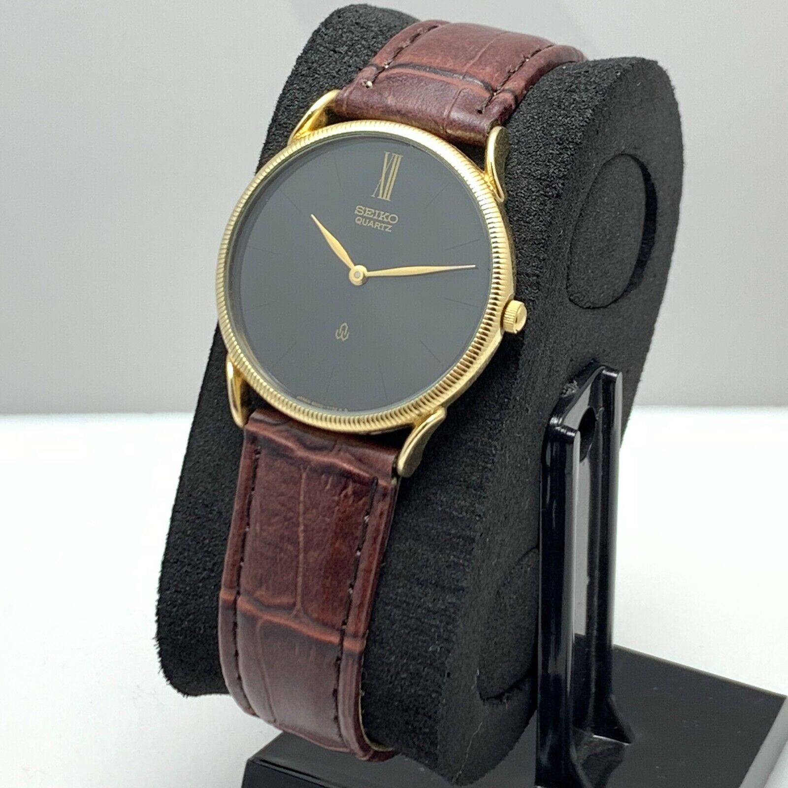 Vintage Seiko Quartz Elegant Slim Classic Men
