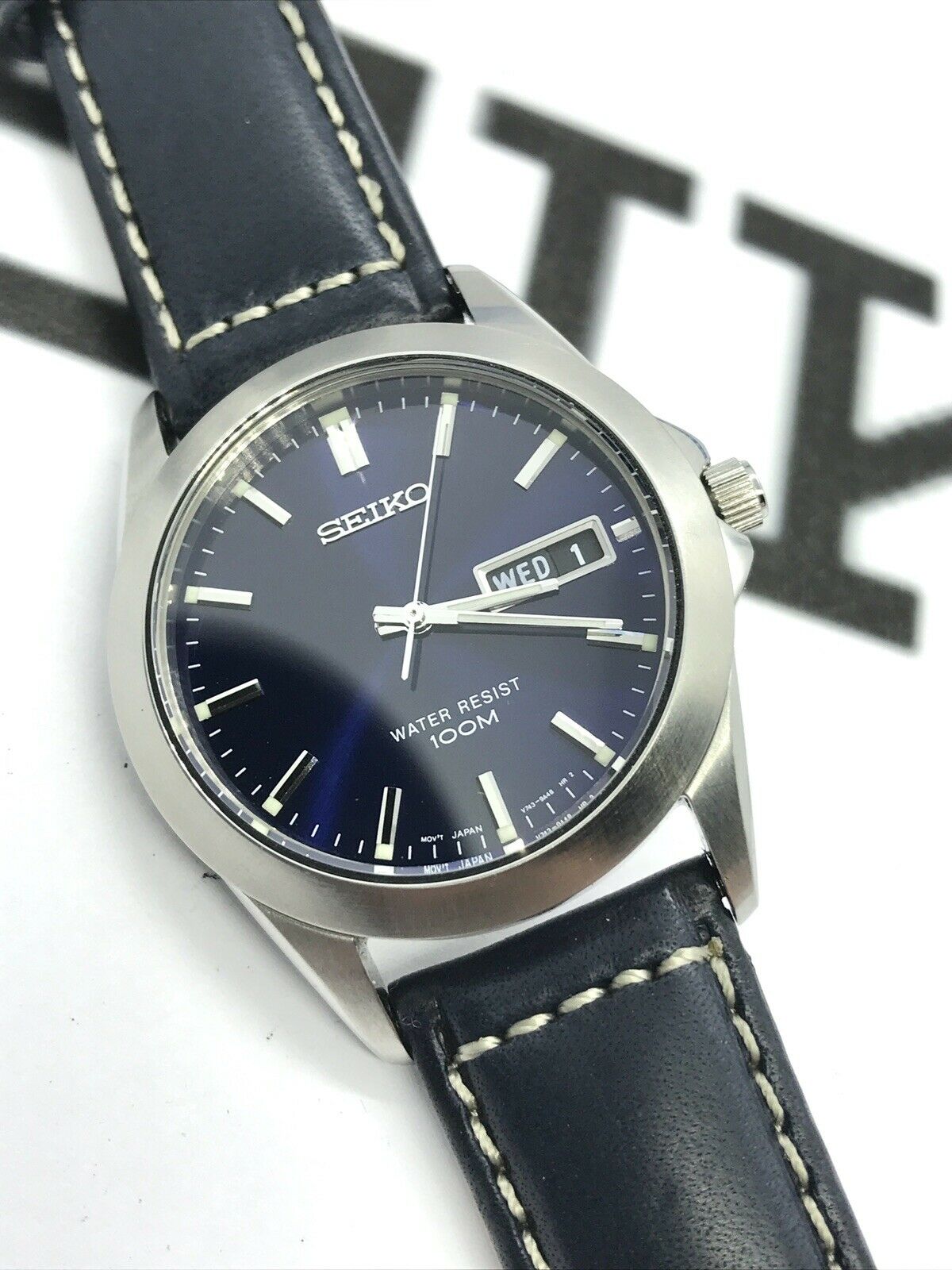 Men's SEIKO Quartz Watch with Day/Date - 100 M - V743-9A20