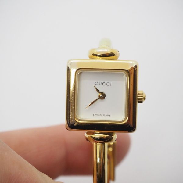 Gucci 1900L Watch Ladies 19mm White Gold Quartz Vintage Square
