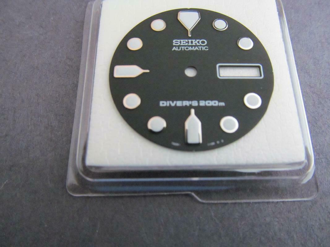 NEW original genuine Seiko SKX171 Dial 