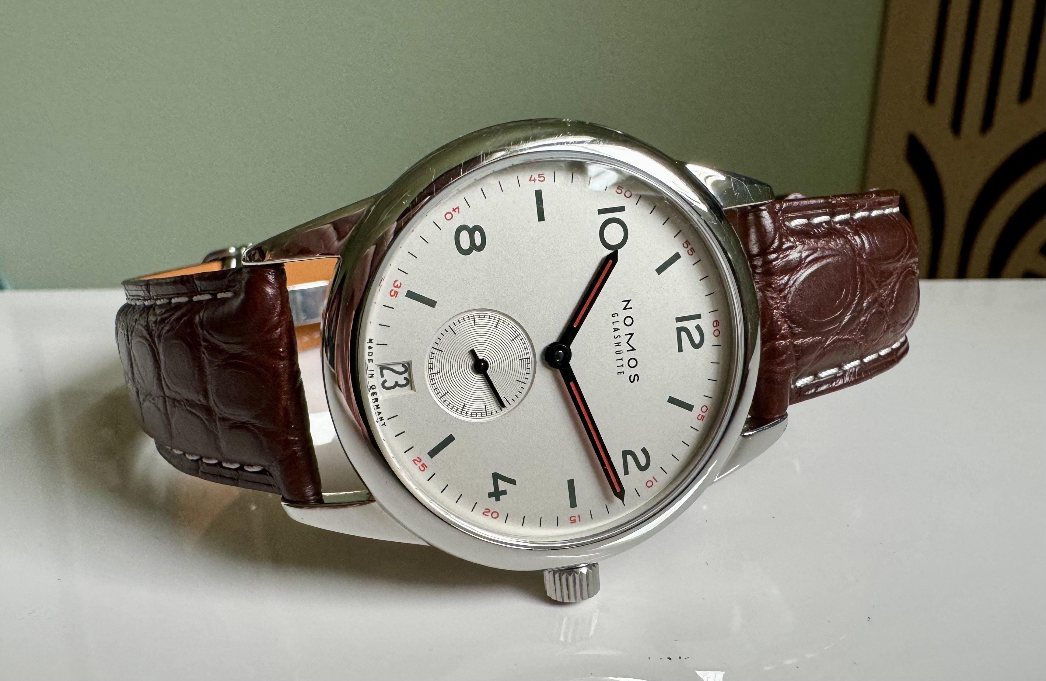 Nomos club 733 sale