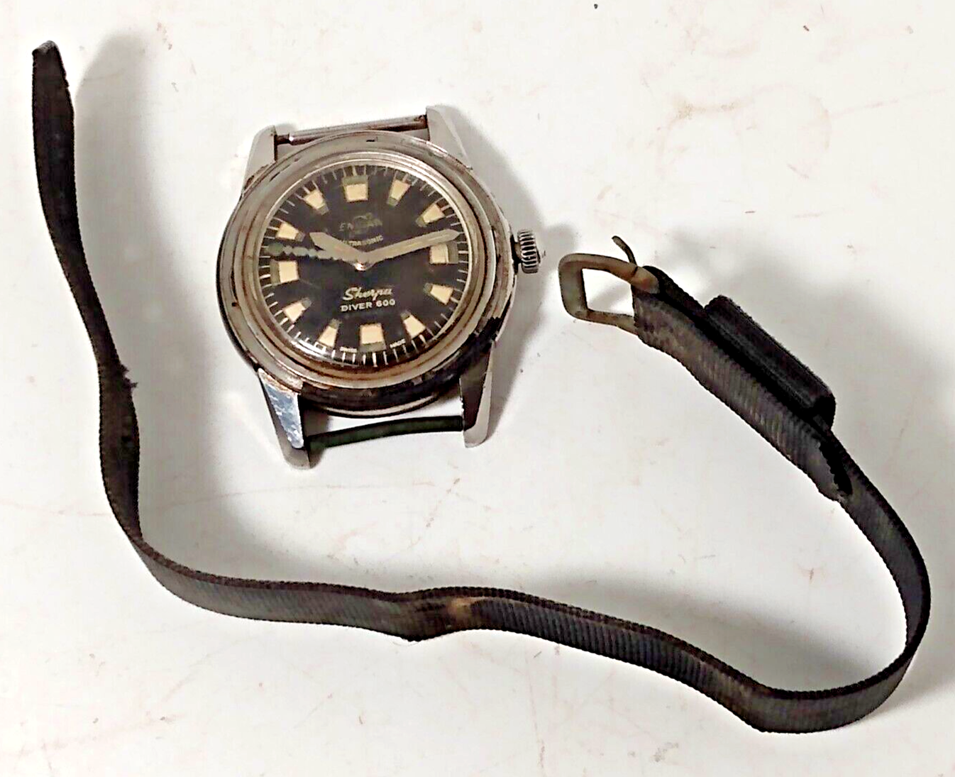 Enicar Ultrasonic Sherpa Diver 600 Automatic Swiss Watch - Running