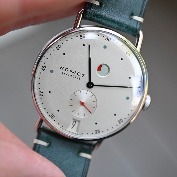 [WTS] Nomos Metro Datum Gangreserve | WatchCharts