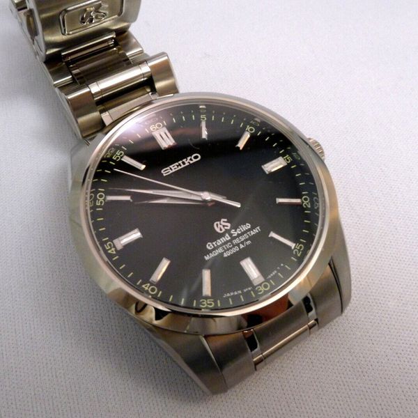 Just serviced Rare! Grand Seiko SBGX045, Titanium, +/10 sec/year WatchCharts