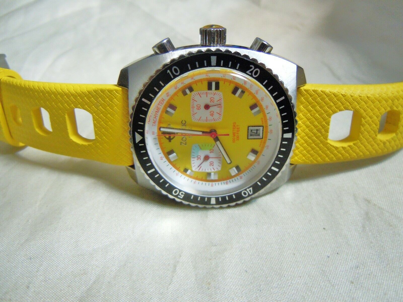 ZODIAC SEA DRAGON CHRONOGRAPH ZO2224 BIG 43MM CASE SWISS ZODIAC SEA DRAGON CHRONOGRAPH ZO2224 BIG 43MM CASE SWISS