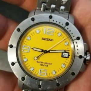 Vintage Seiko Porthole Diver Yellow Dial Quartz 7n42-6130 Mens Watch |  WatchCharts