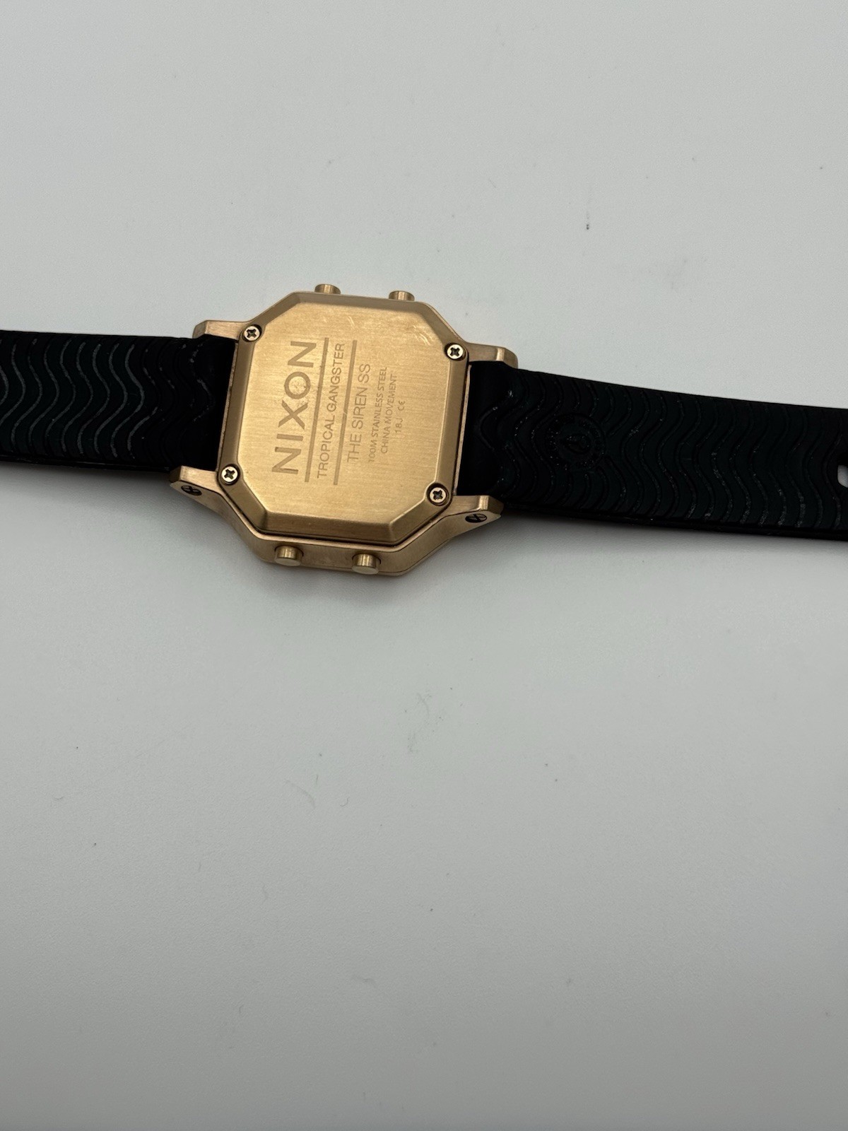 Nixon Tropical Gangster The Siren SS Wrist Watch. 36mm Case. 17mm 