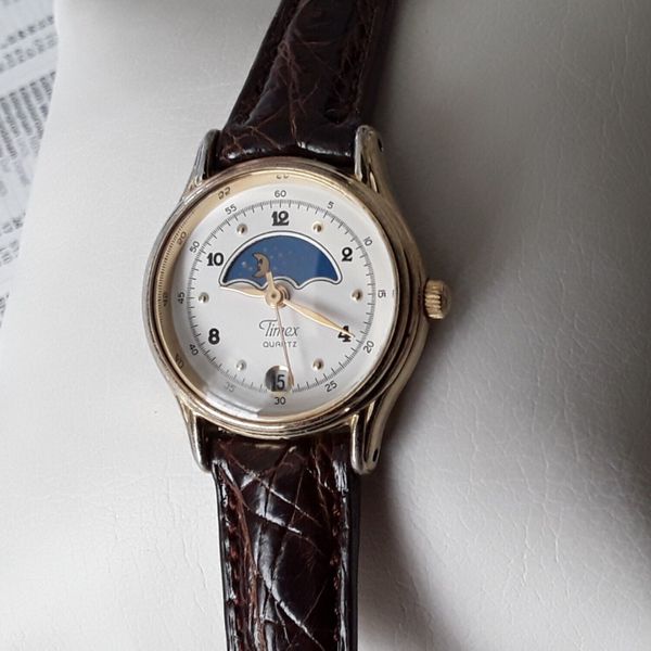 TIMEX タイメックス サン&ムーン 364T CELL Timex 364T Day/Night Calendar Quartz Watch Review - YouTube