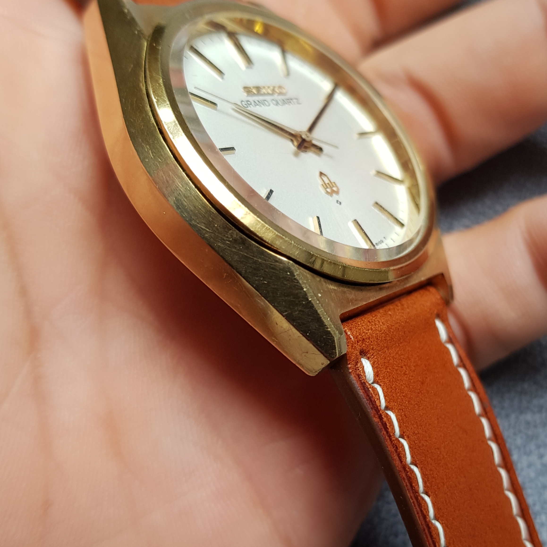 SEIKO セイコー GRAND QUARTZ ゴールド 4840-8110 s-l1200.jpg