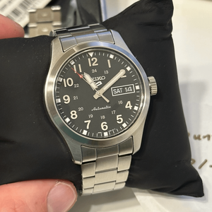 Orologio Seiko 5 Sports SRPJ81K1 | Automatico 36 Mm, Quadrante Nero, Cinturino In Acciaio, Vetro Hardlex, 100m WR