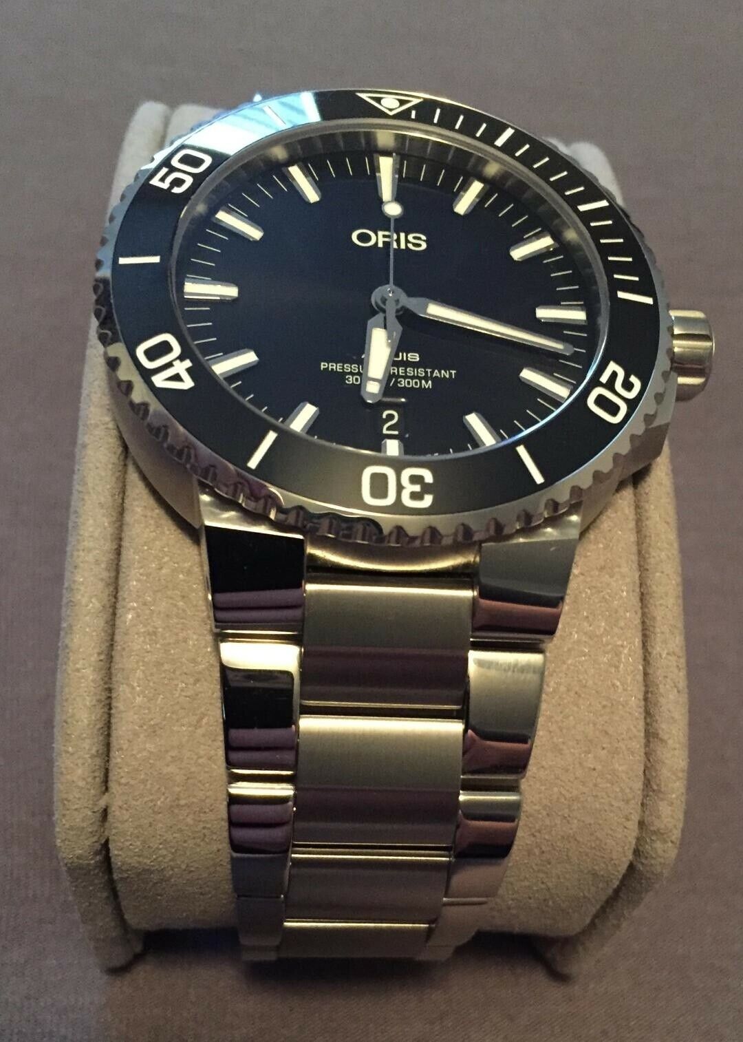 Oris Aquis Date Black Dial Men s Watch 01 733 7730 4134 07 8 24