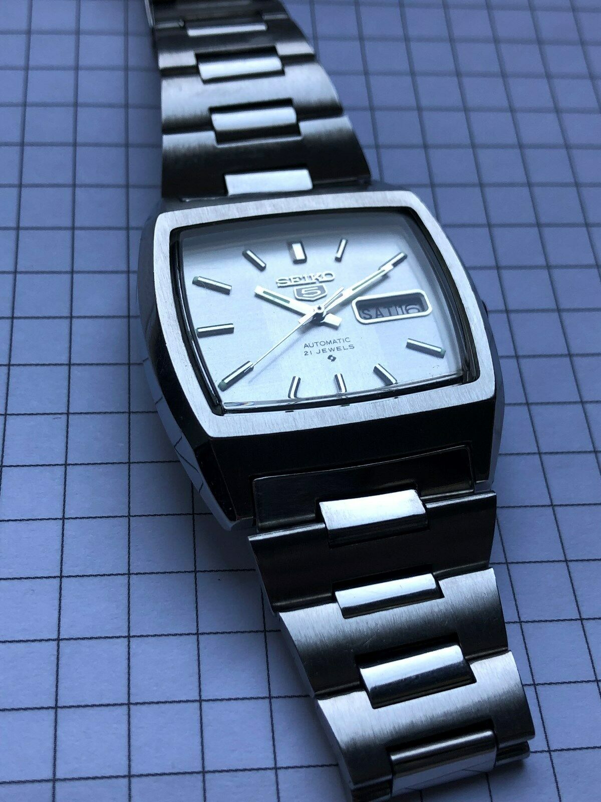 Vintage Seiko 6319 5021 silver textured dial day/date English