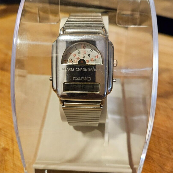 Boxed CASIO AQ-441 Jumping Hour Watch Ana-Digi Chronograph