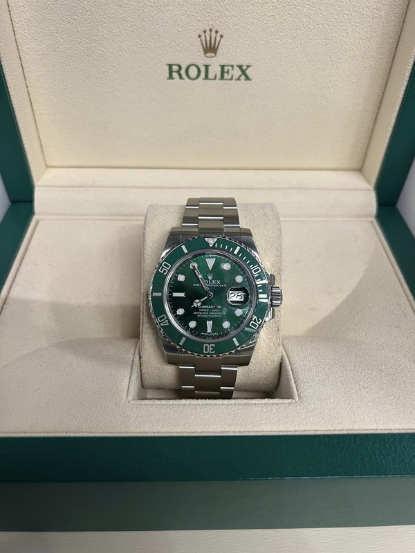 FS: Rolex 116610LV Submariner Hulk