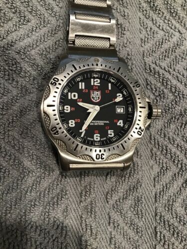 Luminox Series 6100/6200 Stainless Steel Diver Watch Pre-owned