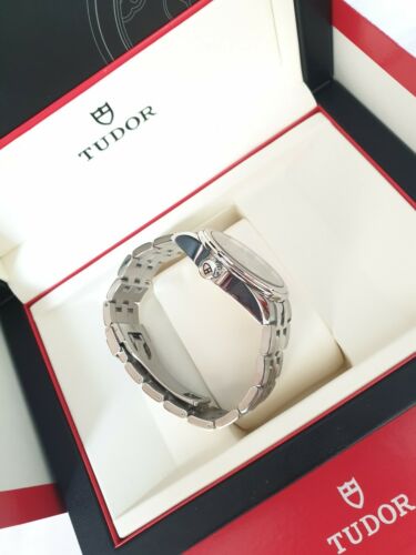 tudor m56000 0007