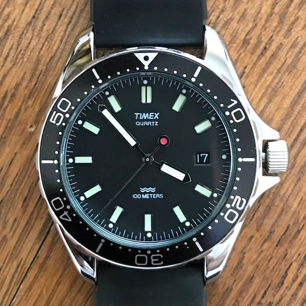 [WTS] Vintage Timex Red Dot Quartz Diver | WatchCharts