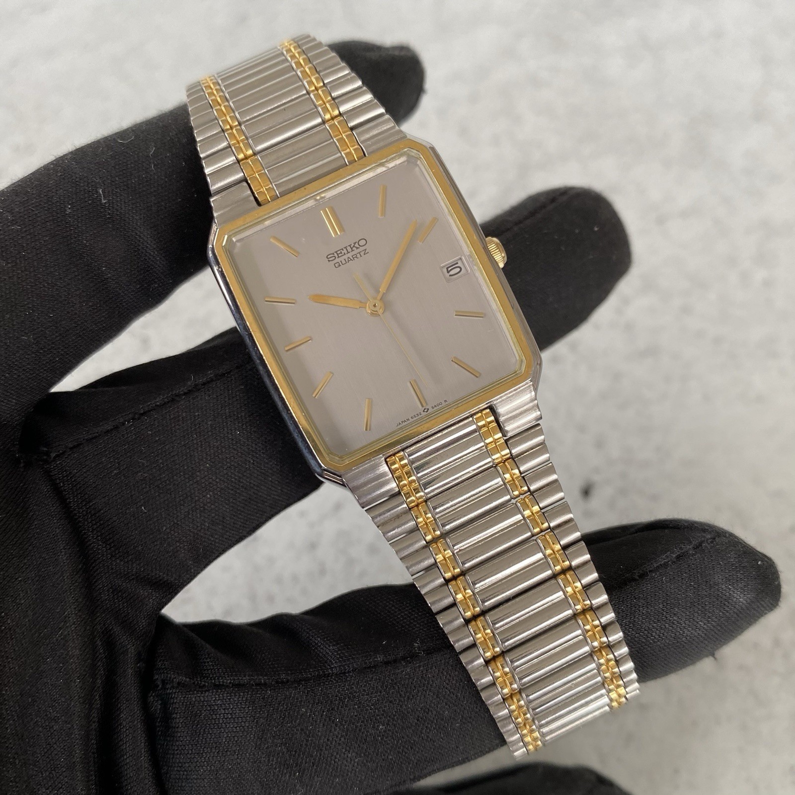 Vintage Seiko Quartz Two-Tone 6532-5270 Quickset Date Watch