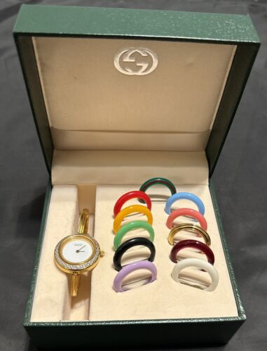 Vintage Gucci Interchangeable Bezel Bangle Watch 1100-l