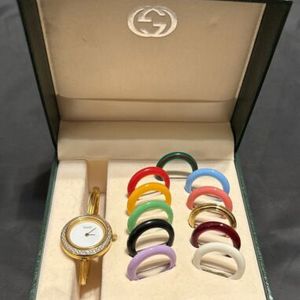 Authentic GUCCI vintage 12 bezel watch