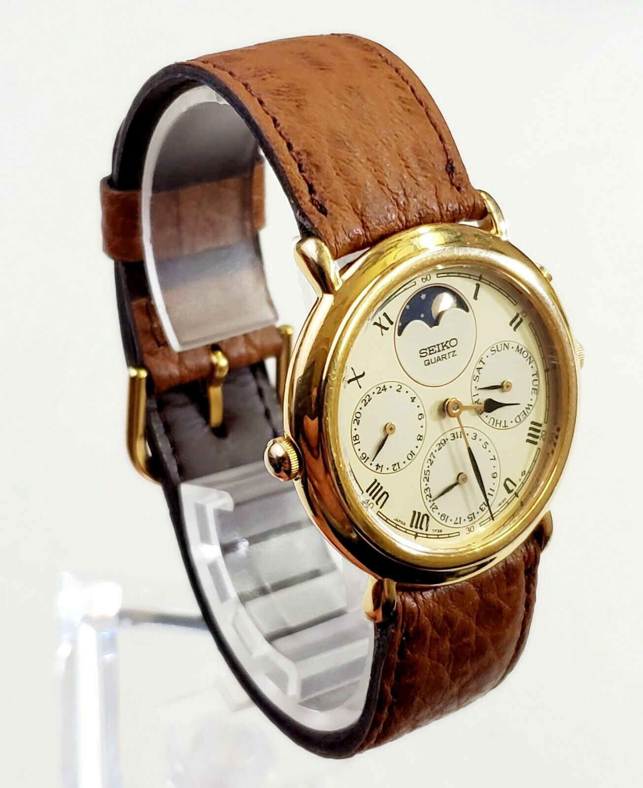 ヴィンテージ SEIKO 7F38-6140 ムーンフェイズ 1988年製造 RARE,UNIQUE Men's Vintage 1988's MULTIFUNCTION Watch SEIKO 7F38