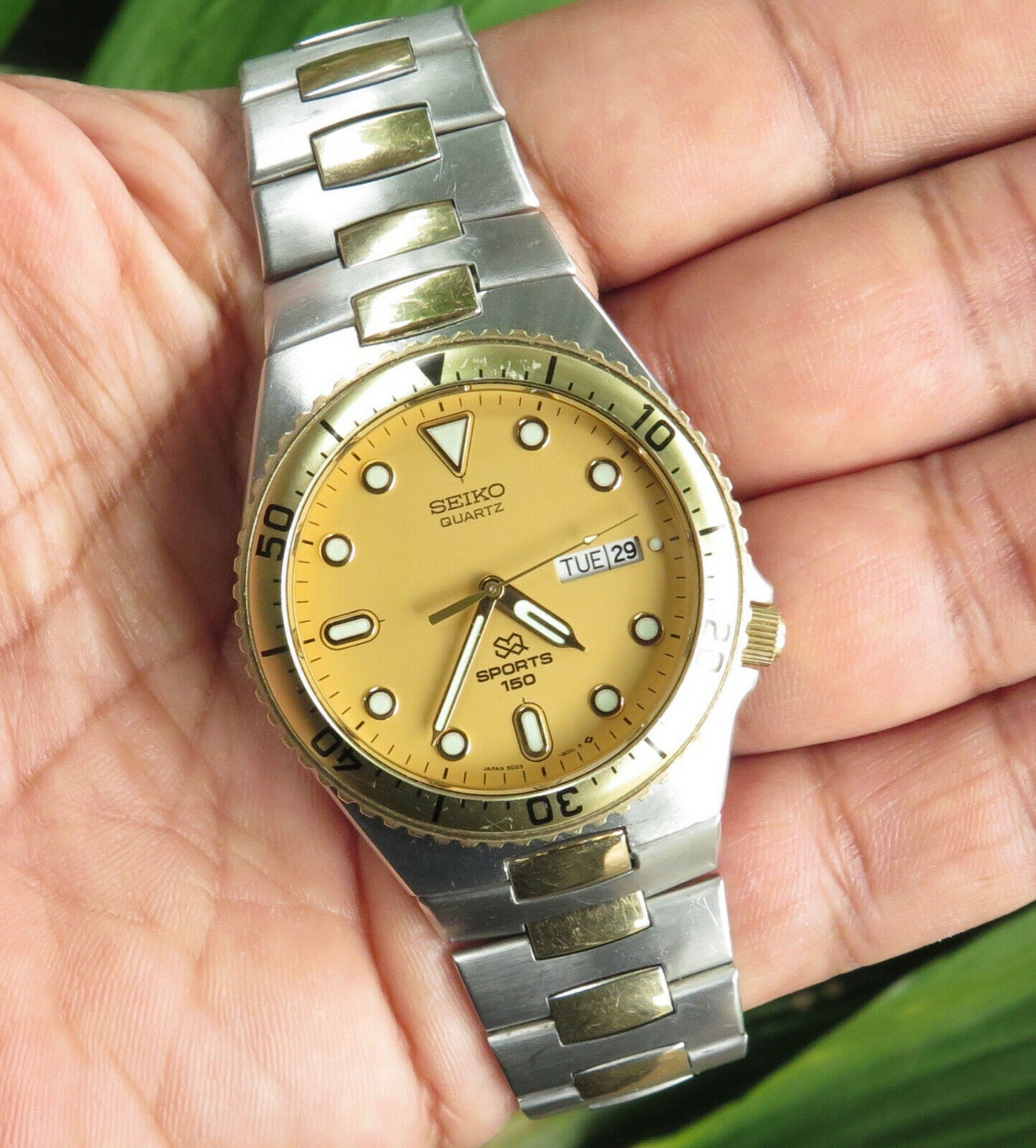 Vintage SEIKO SPORTS 150 Quartz Watch 5G23-8O29 Stainless w