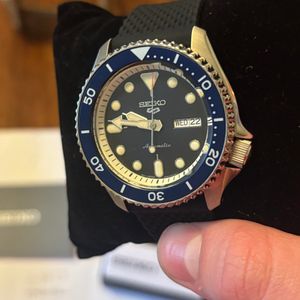 SEIKO 自動巻きSKZ211JC Seiko 5 Sport Black Atlas SKZ211J1 7S36