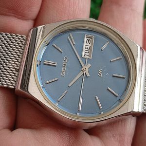 5c5dc54f-e8b3-449f-bc4b-