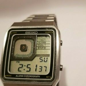 Working Seiko G757 - 4020 James Bond Chronograph Digiborg very good  condition | WatchCharts