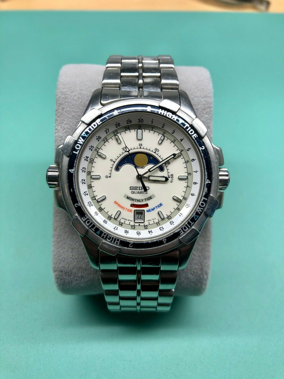 seiko tide watch