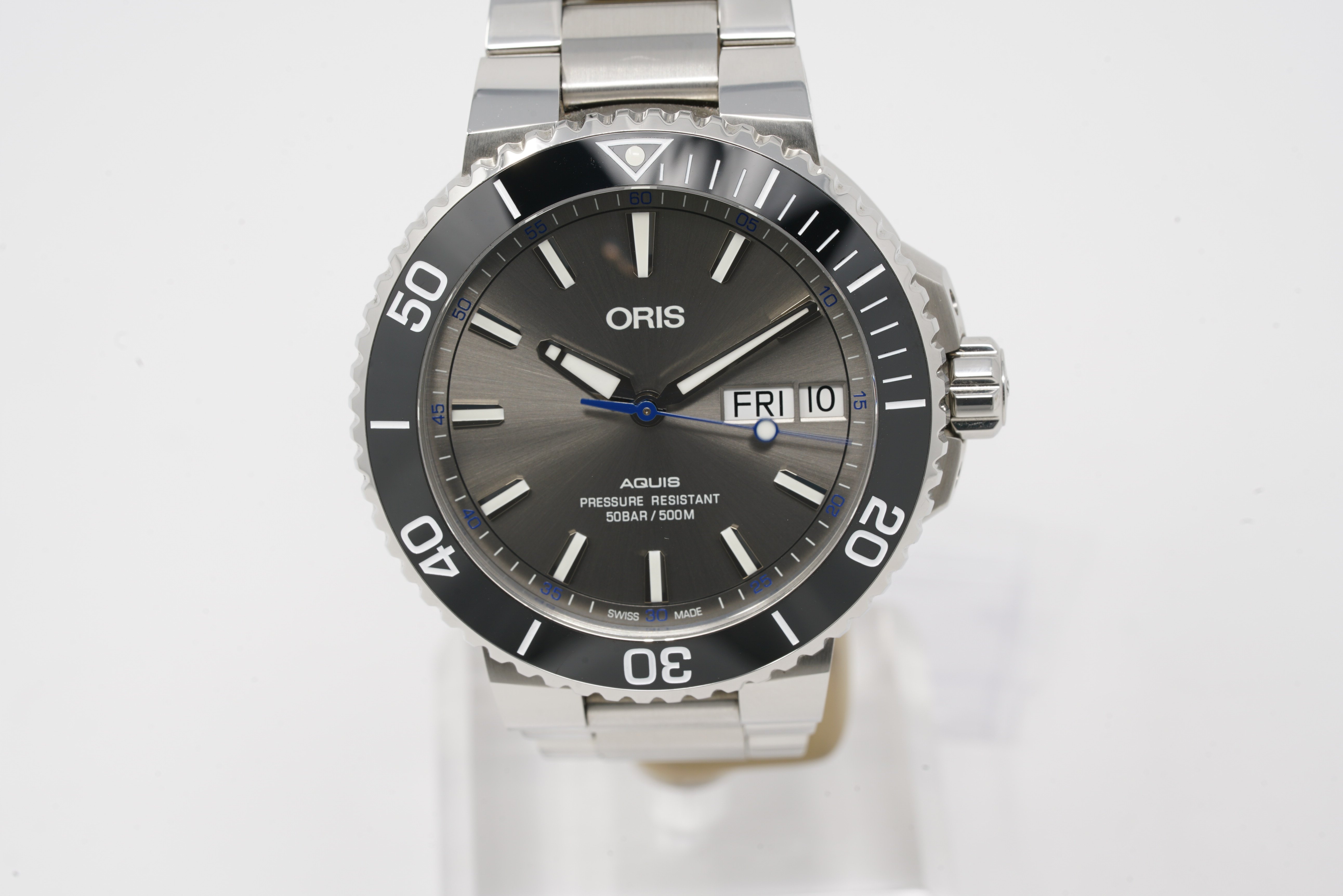 Oris Aquis Date Hammerhead Limited Edition 75277334183