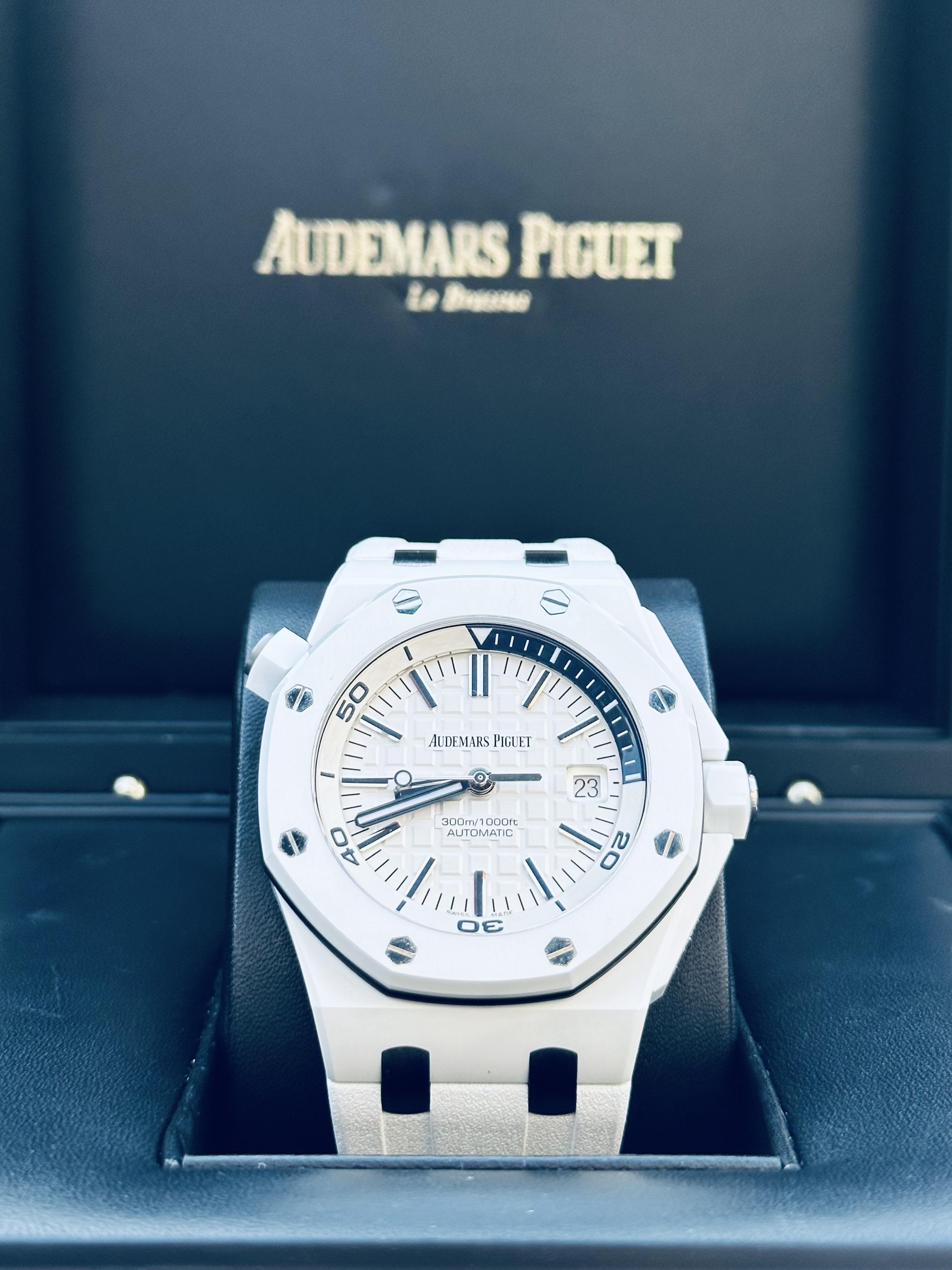 FS Audemars Piguet Royal Oak Offshore. Diver. White Ceramic. 15707CB. Discontinued WatchCharts Marketplace