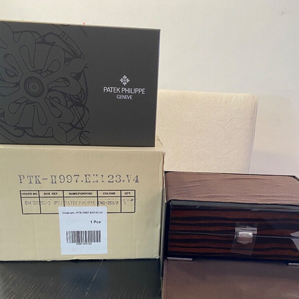 PATEK PHILIPPE WOODEN WATCH BOX H997.EM123.V4 Nautilus Aquanaut