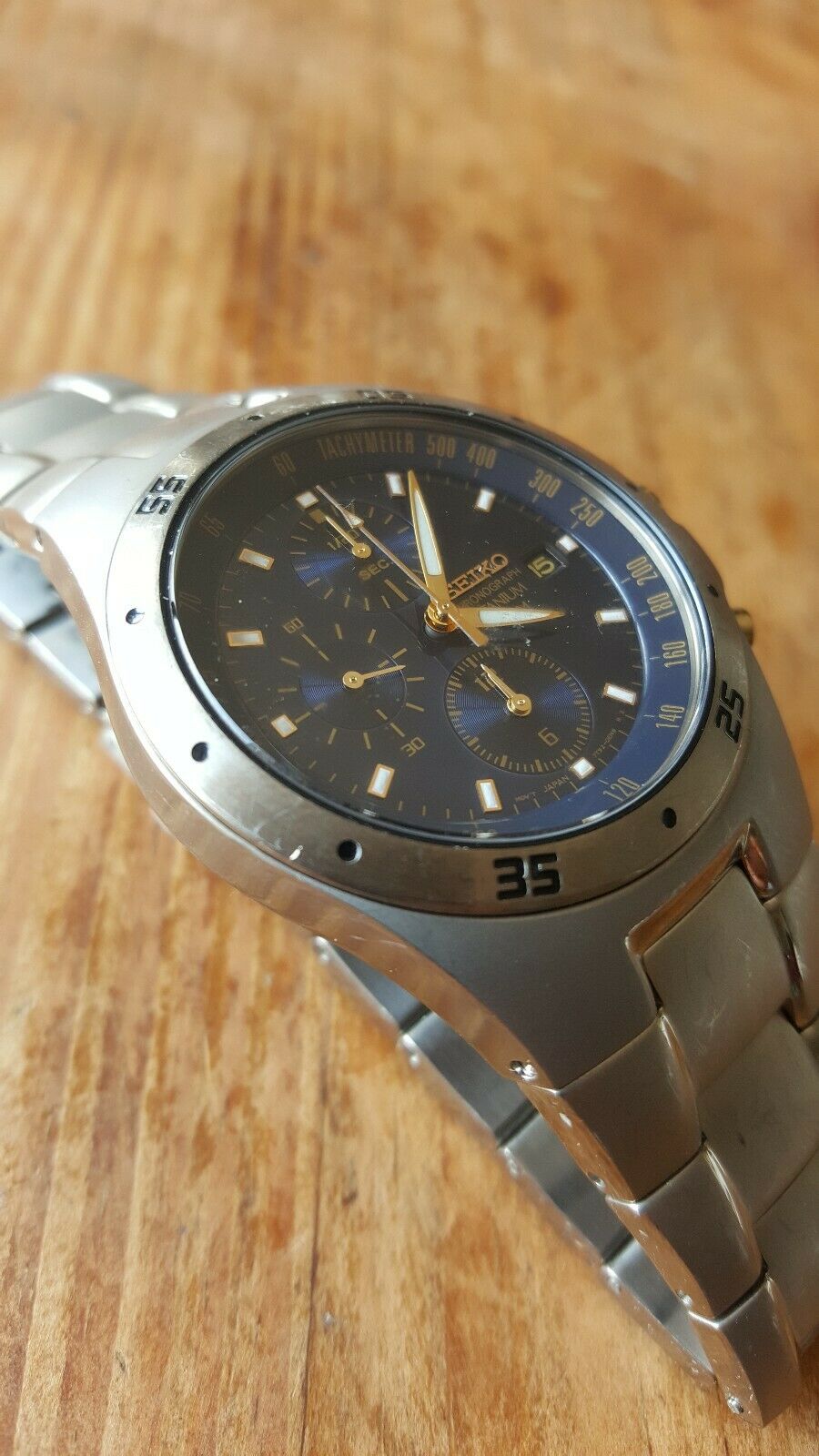 Seiko 7T92 0ED0 Titanium Chronograph Mens Watch | WatchCharts