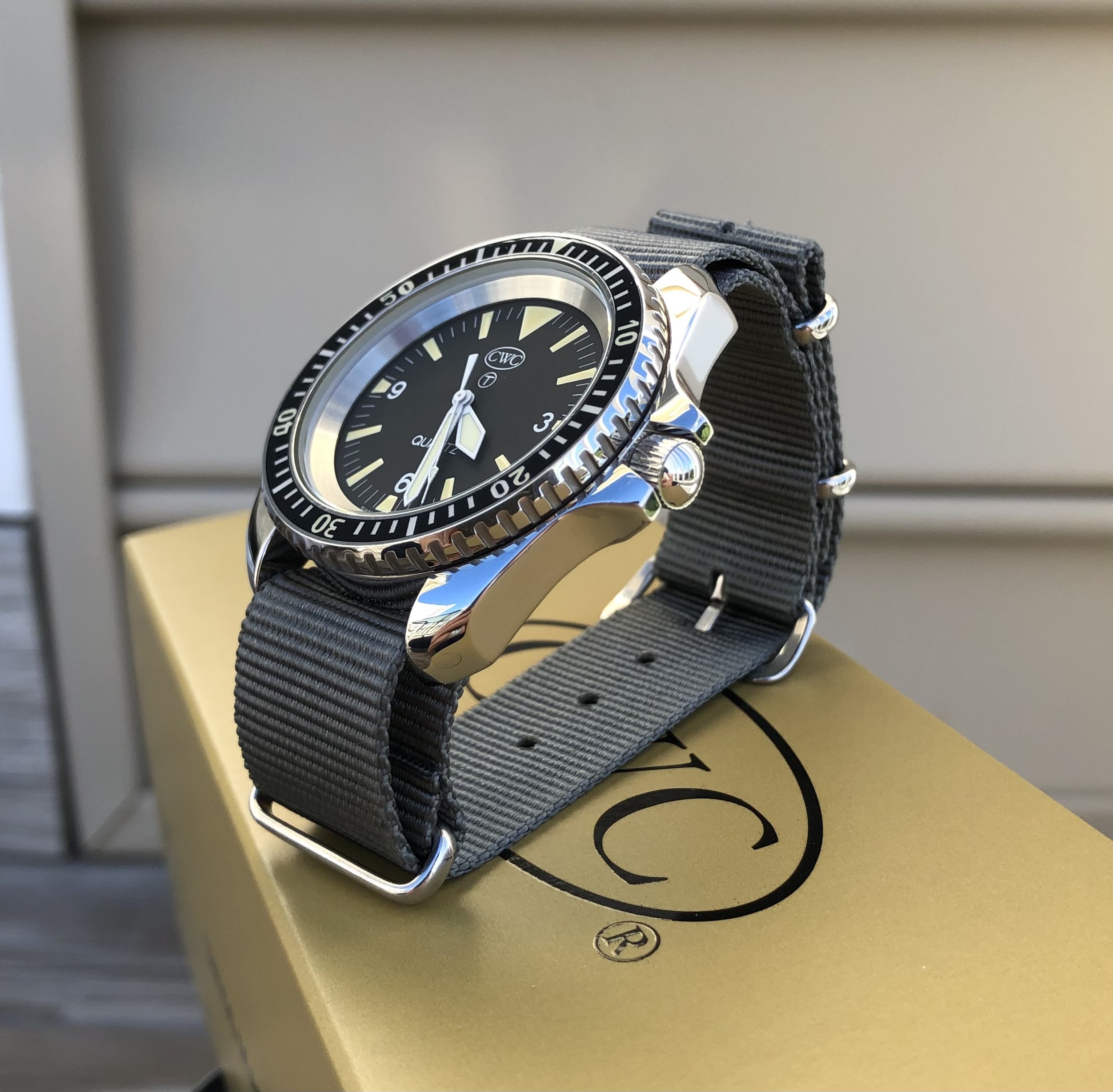 800 USD] CWC 1983 Royal Navy Divers Reissue | WatchCharts Marketplace