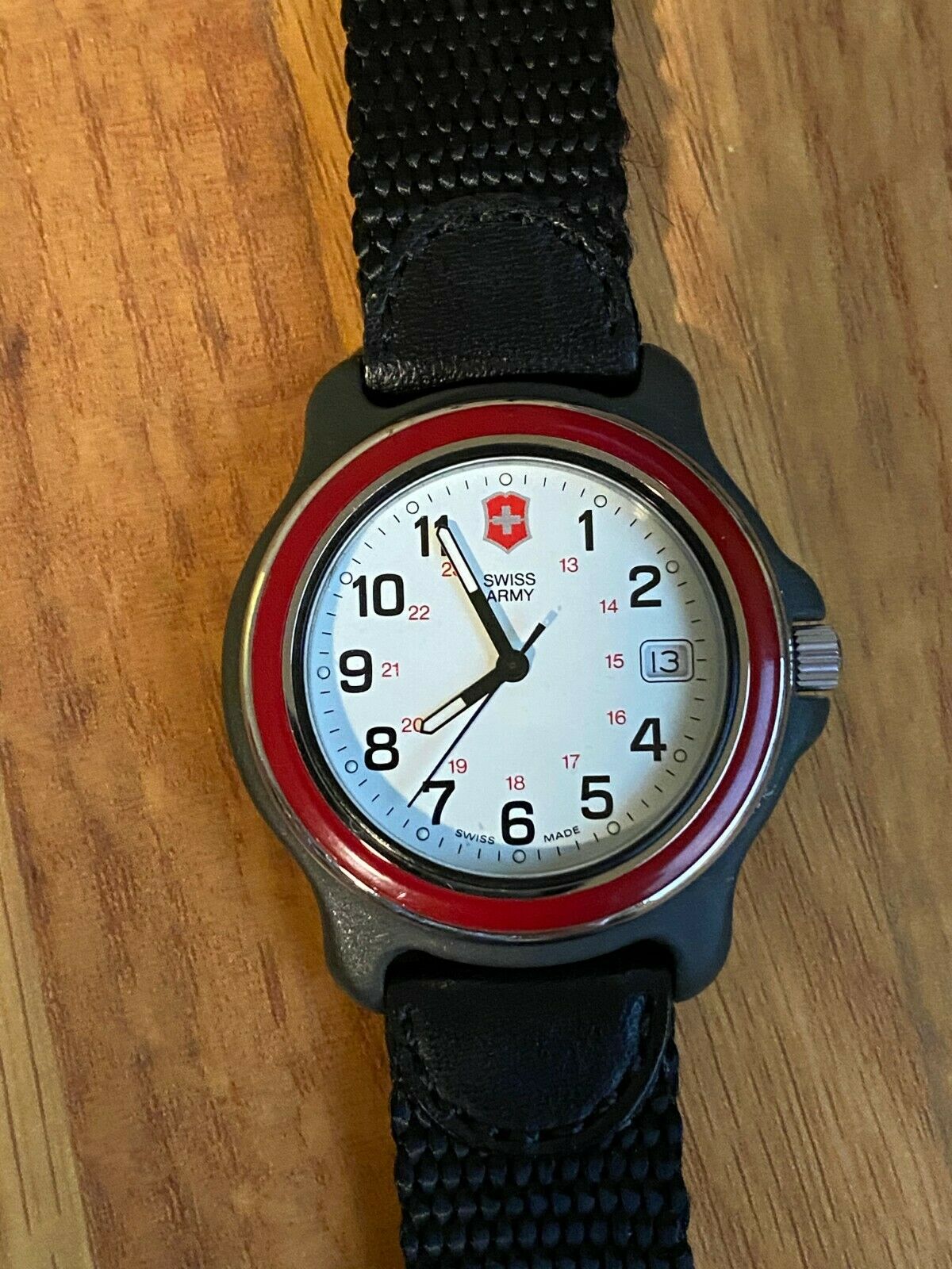 Victorinox swiss best sale army 24221